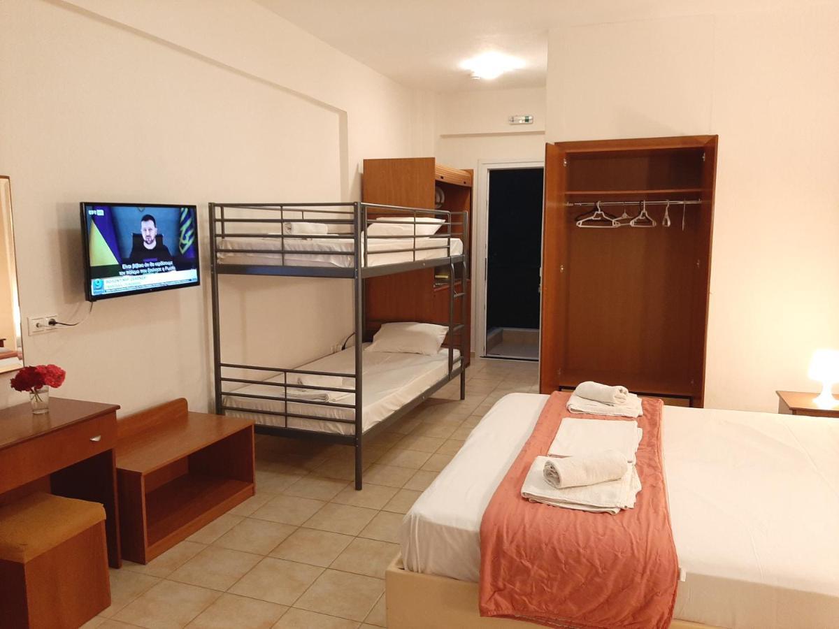 Loxandra Studios Metamorfosi  Luaran gambar